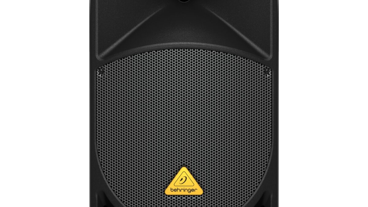 Behringer 15 inch shops powered speakers